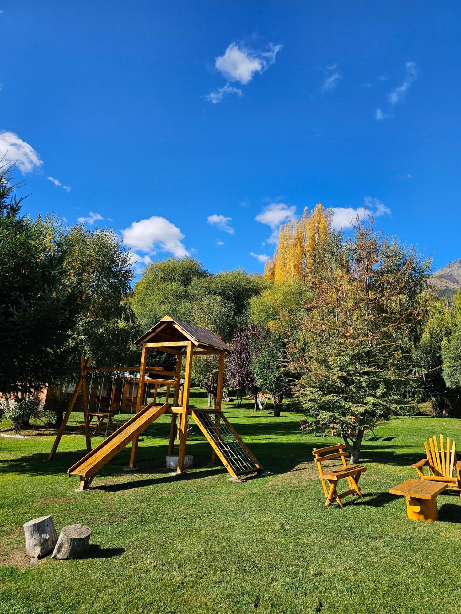 La Yaya - Villa Turismo El Bolsón Dış mekan fotoğraf